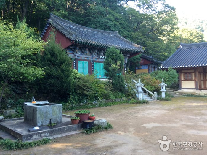 운암사