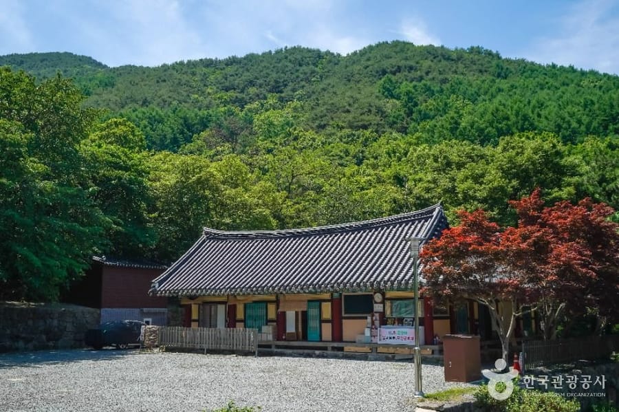 소재사