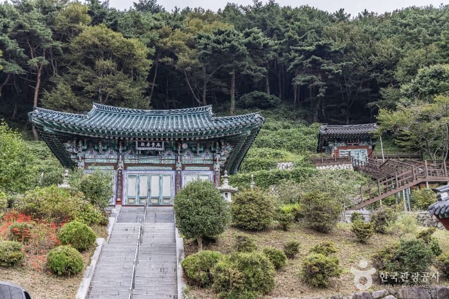 운대암