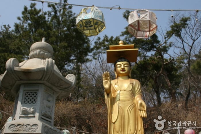 용굴암
